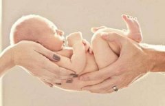 输卵管堵塞4年不孕，做3次移植试管婴儿终成功 